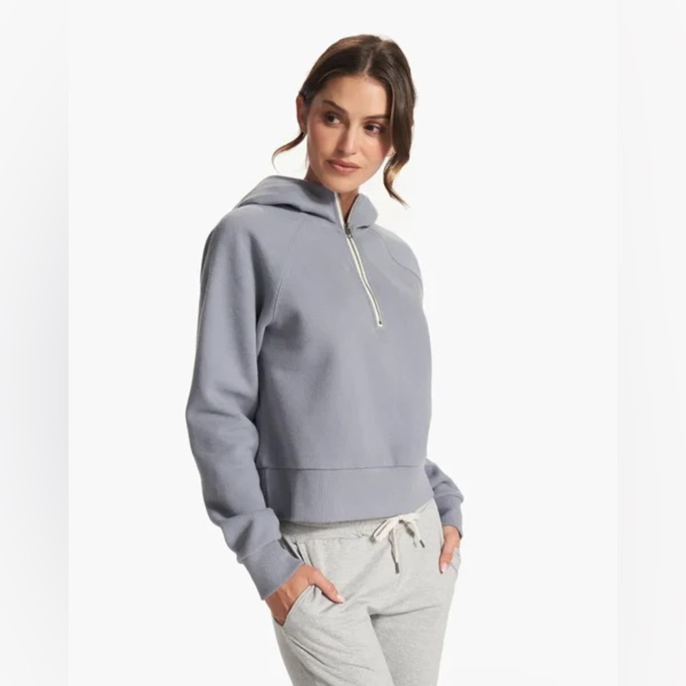 Vuori Women’s Restore Half zip Hoodie in Flint Smalll
